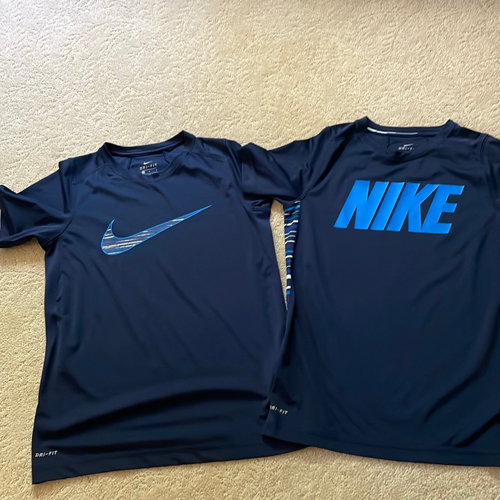 Pair of boys Nike dry fit Short sleeve Shirts navy blue size large
